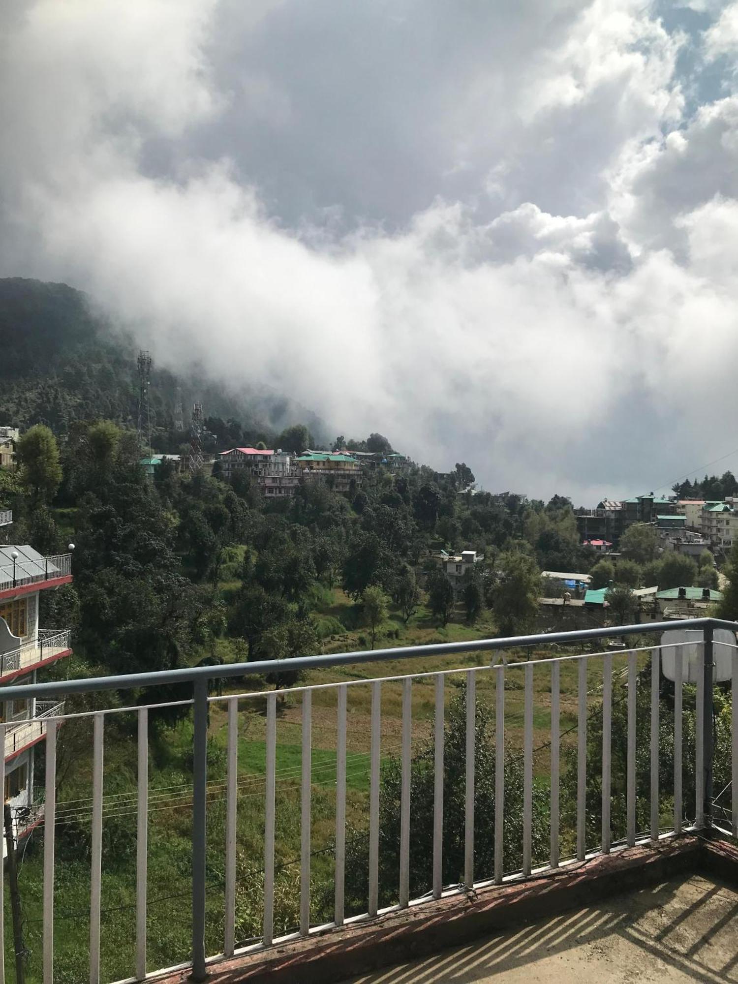 Mcleodganj Diaries Guest House Dharamshala Exterior foto